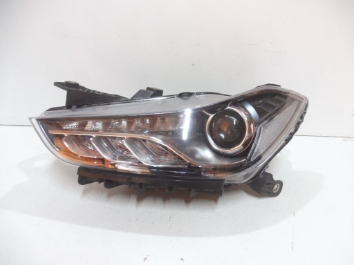 24L7-T1 - MASERATI GHIBLI ЛЕВАЯ КСЕНОНОВАЯ ЛАМПА