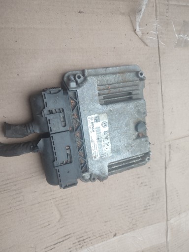 computer ECU Centralina VW 03C907309E 0261S06351