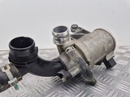 Mercedes C250 W205 water pump A2742000207