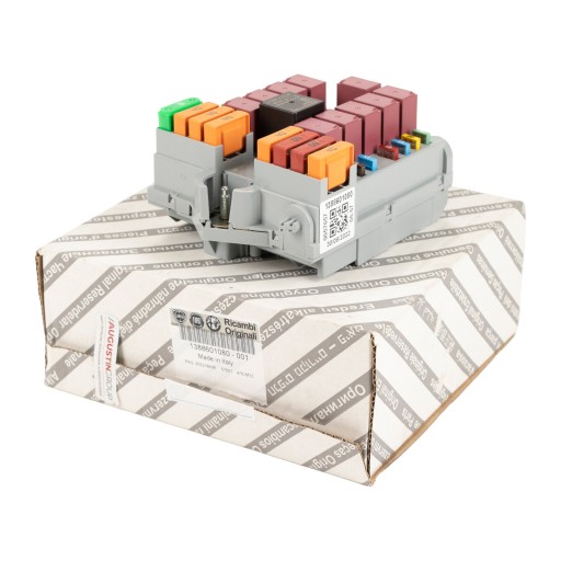 Модуль предохранителей Fiat OE 1388601080