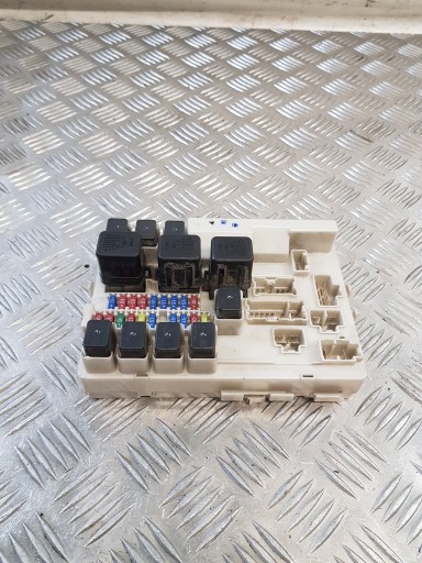Module fusibles OE 284B7CD71A NISSAN MURANO Z50 3.5B