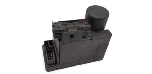 Mercedes-benz e w210 1997 насос центрального замка 2028000048