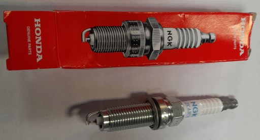 Свічка запалювання honda 12290-5r0-003 оригінальний комплект