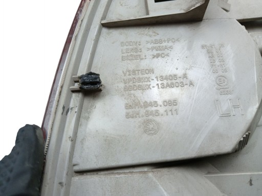 light left rear part SKODA RAPID (2012-2017) LIFTBACK 5JH945095 5JH945111 EUROPA