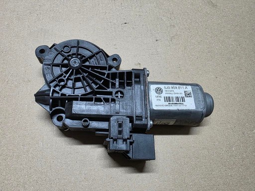 Электродвигатель стеклоподъемника левый задний skoda roomster 5j0959811a (22)