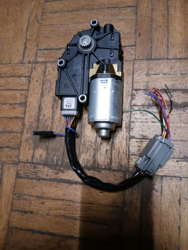 1721474A MICRO MOTEUR TOIT OUVRANT NISSAN MURANO ET Z50