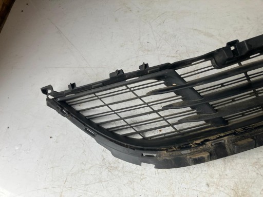 grid of a bumper central lower PEUGEOT 308 T9 GT AA36136869 AA36136874