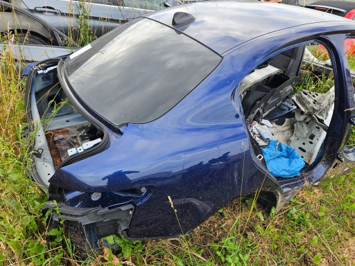 Giulia qv quadrifoglio дупа дах карбон