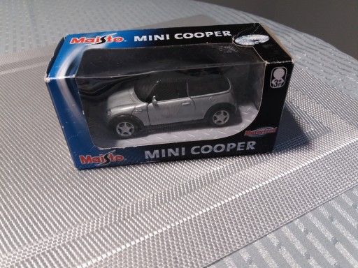 MAISTO MINI COOPER