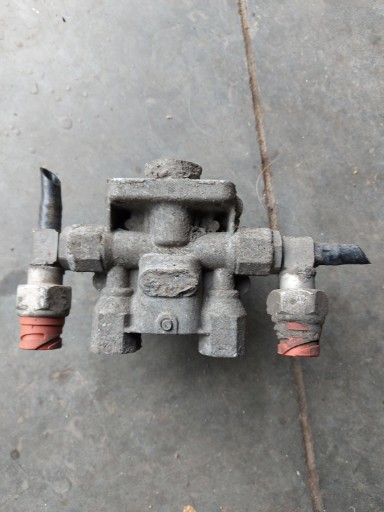 8145265855 - Ман Tgx E6 чотириконтурний клапан