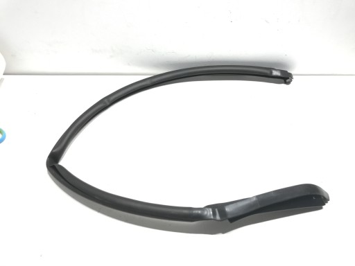 4M8839717C - Зовнішнє ущільнення дверей Audi Q8 RSQ8 4MN