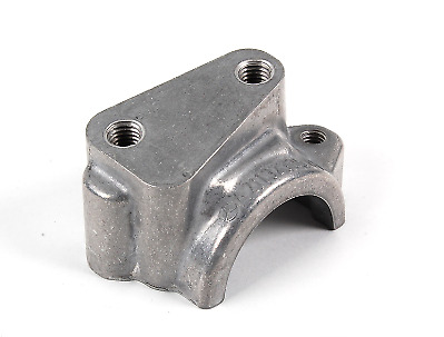 A2113230540 - Кронштейн крепления стабилизатора Mercedes W211 L