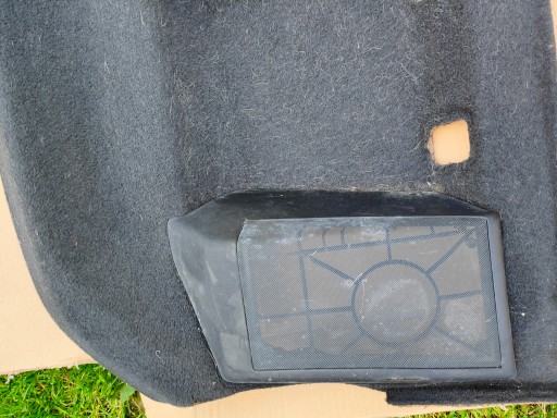 rear part rear plato black speakers MERCEDES W124 sedan