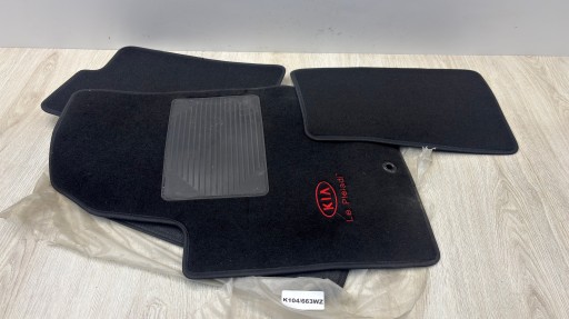 koberčeky WELUROWE KOMPLET NOWKI KIA SOUL SOUL11 K104/663WZ