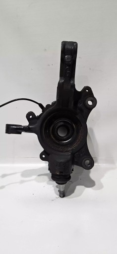 otoč čepu levý předek NISSAN NV400 10-24 2.3