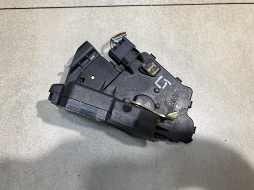 zár ajtó bal far BMW 3 E46 7 PIN SEDAN