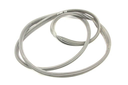 УПЛОТНИТЕЛЬ ДВЕРИ ПРАВЫЙ ЗАДНИЙ PEUGEOT 5008 И