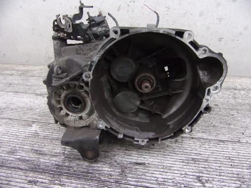 Getriebe MANUALNA HYUNDAI i40 SB55JM