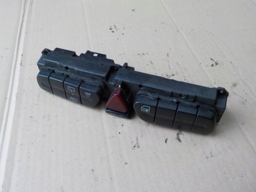 Schalter des warnblickschalters mercedes w203 2038210551