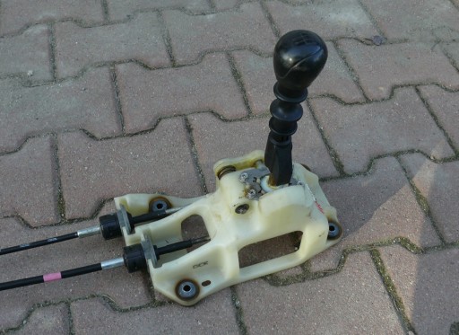 gear lever trim ropes changes of the gear HYUNDAI I30 1.6 16V 126KM G4FC DOHC