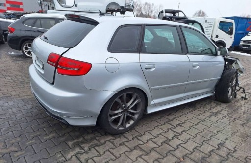 Audi A3 S3 8PA LIFT Sportback 8P 8P4945096E Licht heck rechts LED DO des Kotflügels