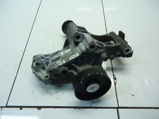 BMW 1 F20 140i 3.0 2017 B58B30A stütze wasserpumpe 7643067