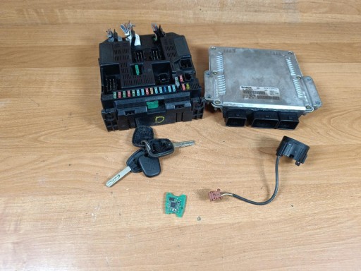 9636760580F 9644098280 - Стартовый комплект компьютера bsi peugeot 307 2.0 hdi 0281010779 9644606180