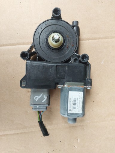 Электродвигатель левого стекла peugeot rcz 9673475780