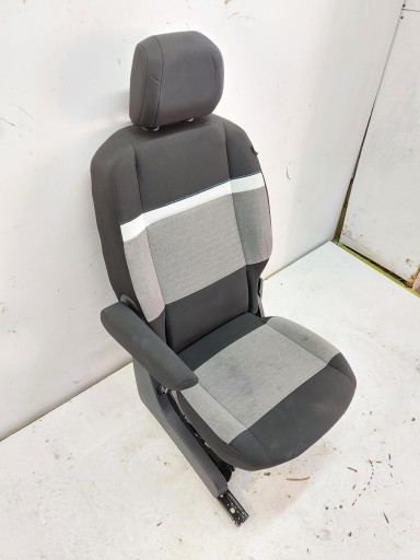 Citroen E-Berlingo IV Fotel eleje bal Bez podlokietnika