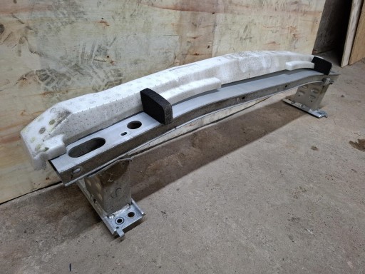 sider pillar of a bumper front Toyota Prius 3 XW30 2011 52611-47040