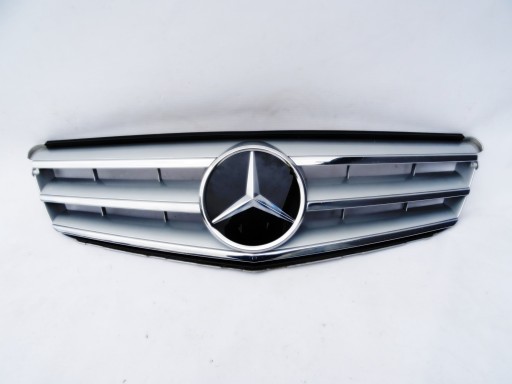 A2048800023 - MERCEDES W204 ДИСТРОНИК РЕШЕТКА РАДИАТОРА