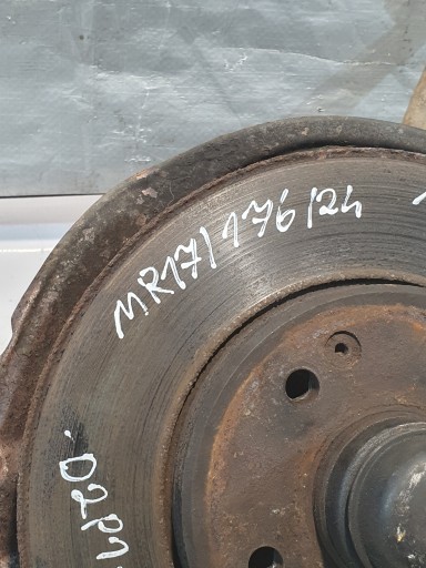 otoč čepu třmen brzdový pravý předek MERCEDES W202 2.0B 95r.
