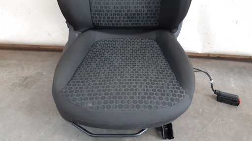Fotel jobb Opel Corsa E