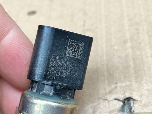 AUDI A8 D5 Capteur Pression Carburant 059906054L !J