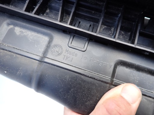 SKODA KAMIQ 19-> blinds air line blinds intake air duct air line