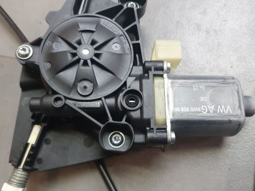 Audi Q8 window regulator right rear part of the rear 4M8839462A