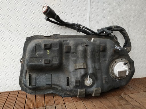 HYUNDAI TUCSON III 15-21 1.6 T-GDI fuel tank tank pump 31110-D7050 OE