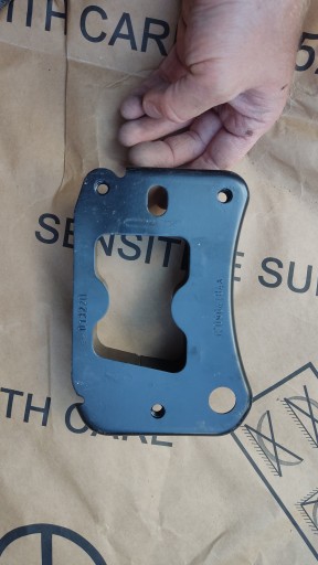 VW UP CITY GO ЛОНЖЕРОН НАКЛАДКА 1S0804184A