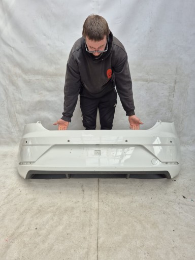 SEAT LEON III 3 HB LIFT 16-20 bumper rear part rear PDC