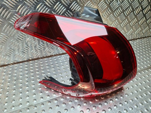 light rear left 9826730480 PEUGEOT 2008 L LIFT 2016