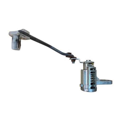 lock cylinder of a lock bonnet boot ISUZU D-MAX III
