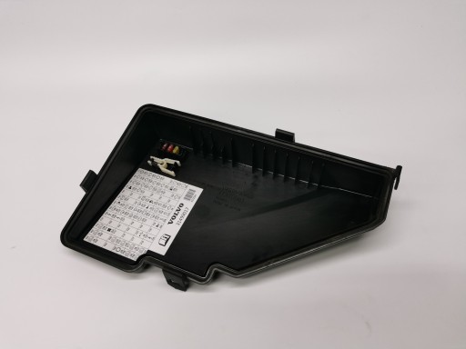 Abdeckung des Sicherungskastens VOLVO XC90 II 2.0 T8 HYBRYDA 31398001