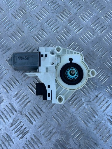 2076264 - Мотор склопідйомника scania ntg