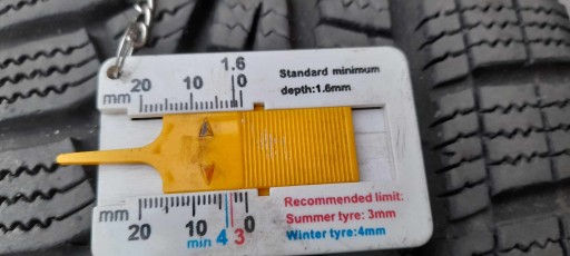 1x HANKOOK WINTER e*CEPT EVO2 185/65R15 92H XL