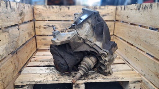 CAMBIO manuale 5 FORD FIESTA MK6 3S6R-7002-AB 1.25 16V GDANSK