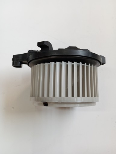 ventilátor topení NISSAN QASHQAI III 272V06LE0B