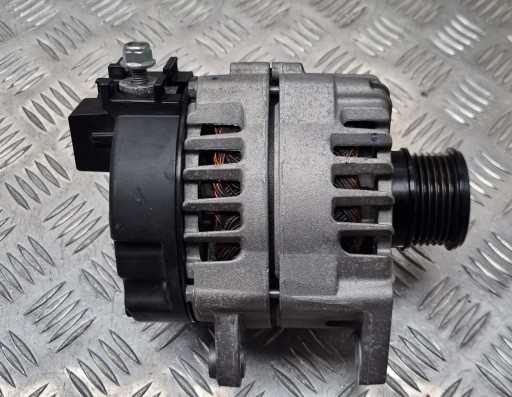 Mercedes w205 генератор a0009069805