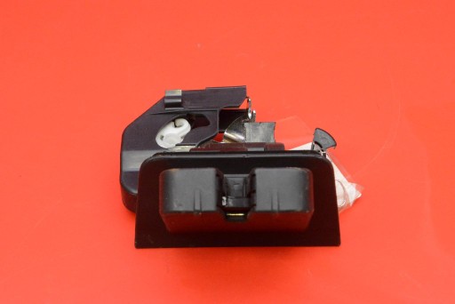 lock bonnet rear part boot 8R0827505 AUDI A6 C7 KOMBI LIFT 14-20