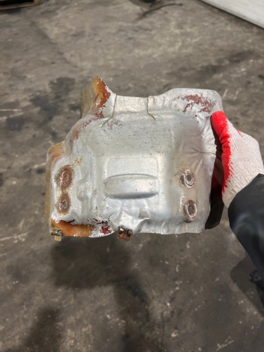 A4710901334 - Теплозахисний екран Mercedes Actros MP4