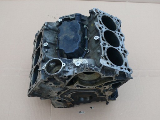BLOK of the engine AUDI A6 C5 A4 B6 3.0 V6 ASN 01-04r. 06C103019S